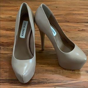 Steve Madden Pumps